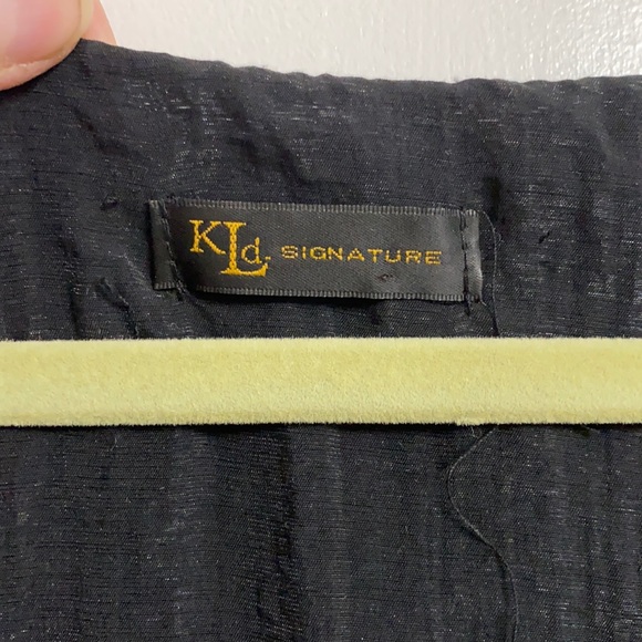 EUC•Fun Pleated Cocktail Dress - Picture 3 of 9